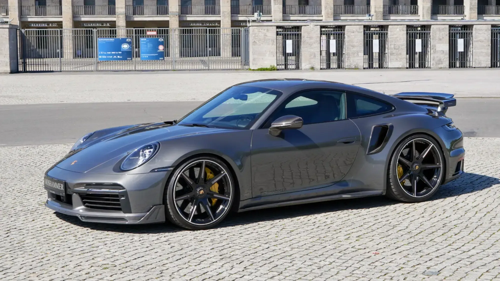 porsche.992turbo.moshammer.aerokit.forged.wheels.carbon.side_-1.webp porsche.992turbo.moshammer.aerokit.forged.wheels.carbon.side_-1.webp