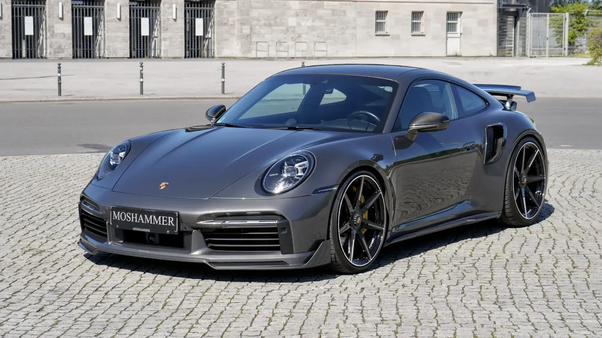 porsche.992turbo.moshammer.aerokit.forged.wheels.carbon.front_-1.webp porsche.992turbo.moshammer.aerokit.forged.wheels.carbon.front_-1.webp